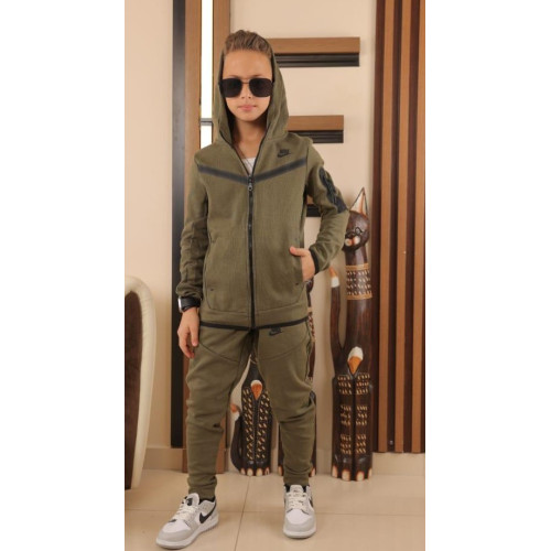 8311 Детски екип Tech Fleece армейско зелено